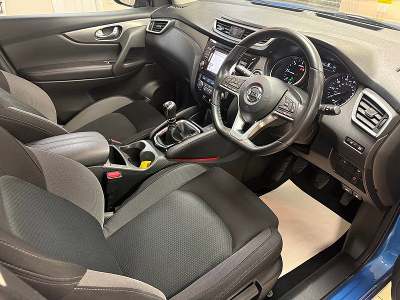 Nissan Qashqai 1.5 dCi N-Connecta SUV 5dr Diesel Manual Euro 6 (s/s) (115 ps)