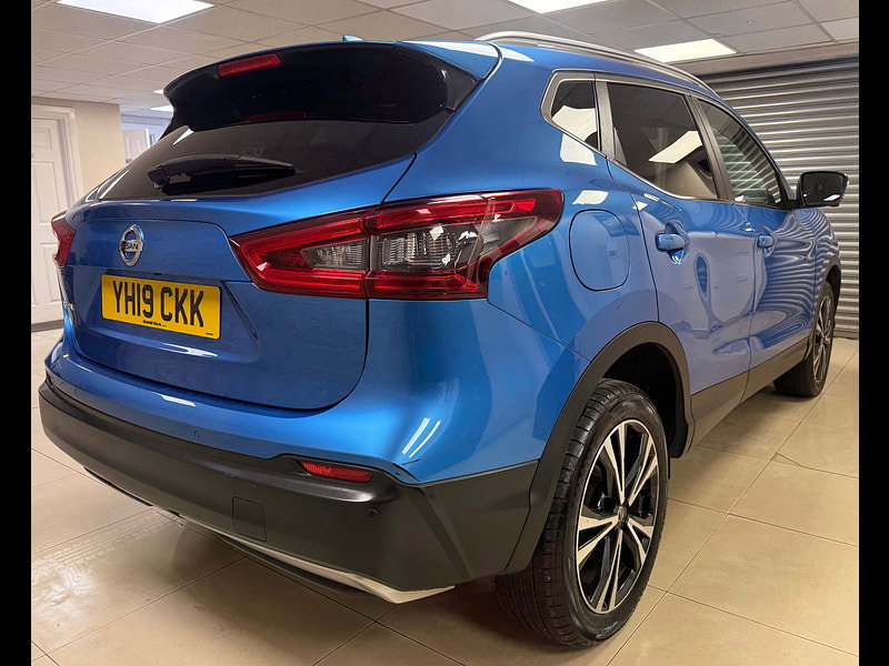 Nissan Qashqai 1.5 dCi N-Connecta SUV 5dr Diesel Manual Euro 6 (s/s) (115 ps)
