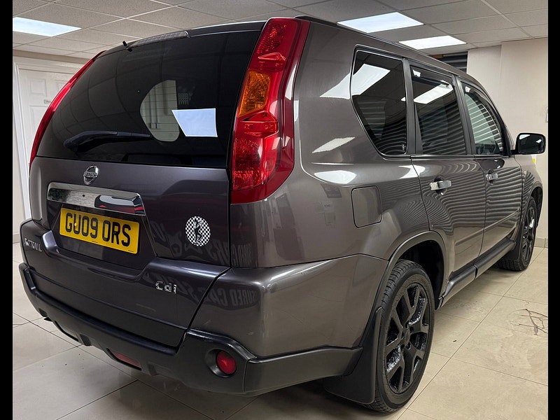 Nissan X-Trail 2.0 dCi Tekna SUV 5dr Diesel Manual 4WD Euro 4 (173 ps)