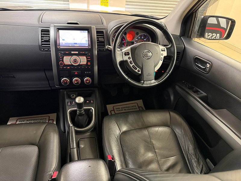 Nissan X-Trail 2.0 dCi Tekna SUV 5dr Diesel Manual 4WD Euro 4 (173 ps)