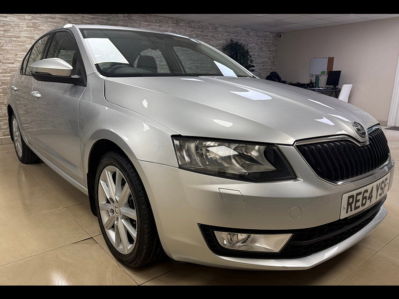 Skoda Octavia 1.4 TSI Elegance Hatchback 5dr Petrol DSG Euro 5 (s/s) (140 ps)