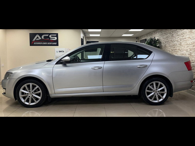 Skoda Octavia 1.4 TSI Elegance Hatchback 5dr Petrol DSG Euro 5 (s/s) (140 ps)