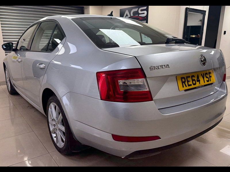 Skoda Octavia 1.4 TSI Elegance Hatchback 5dr Petrol DSG Euro 5 (s/s) (140 ps)