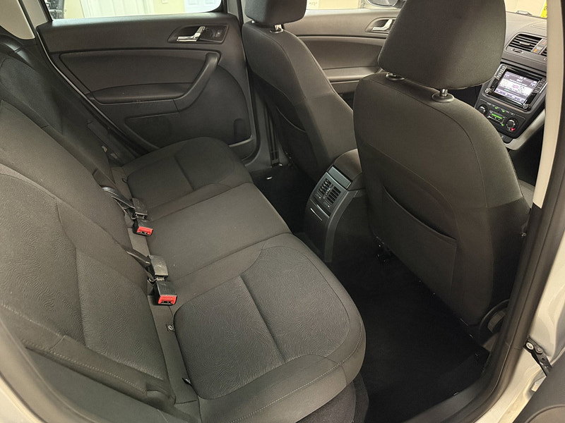 Skoda Yeti 1.2 TSI SE SUV 5dr Petrol Manual Euro 6 (s/s) (110 ps)