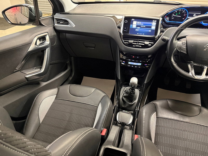 Peugeot 2008 1.6 BlueHDi Allure SUV 5dr Diesel Manual Euro 6 (s/s) (120 ps)