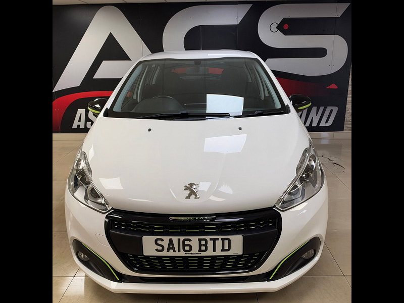 Peugeot 208 1.2 PureTech XS Lime Hatchback 5dr Petrol Manual Euro 6 (82 ps)