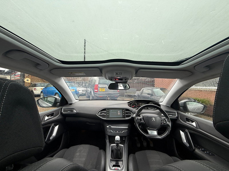 Peugeot 308 1.2 PureTech GPF Allure Hatchback 5dr Petrol Manual Euro 6 (s/s) (130 ps)