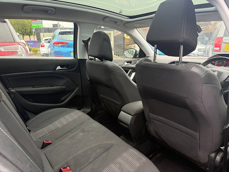 Peugeot 308 1.2 PureTech GPF Allure Hatchback 5dr Petrol Manual Euro 6 (s/s) (130 ps)