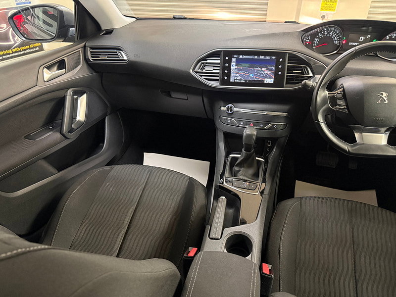 Peugeot 308 SW 1.2 PureTech Active Estate 5dr Petrol EAT Euro 6 (s/s) (130 ps)
