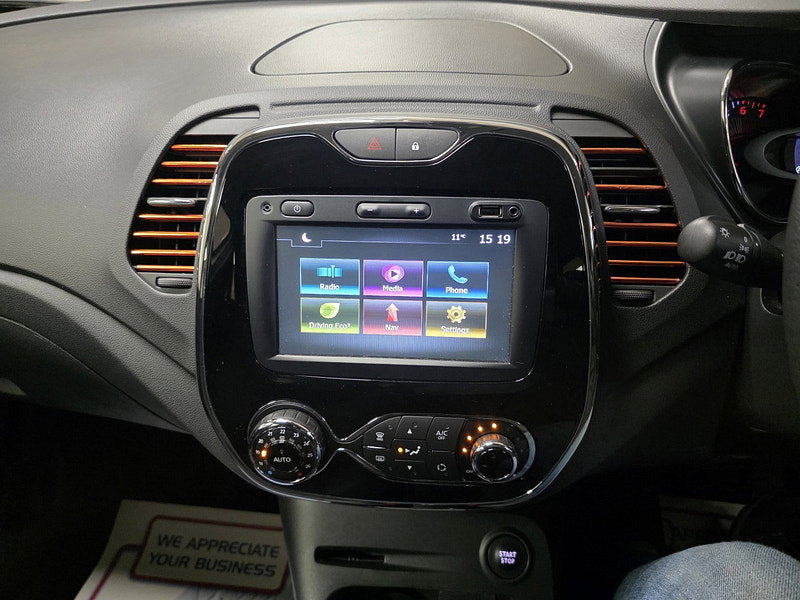 Renault Captur 0.9 TCe ENERGY Dynamique S Nav SUV 5dr Petrol Manual Euro 6 (s/s) (90 ps)