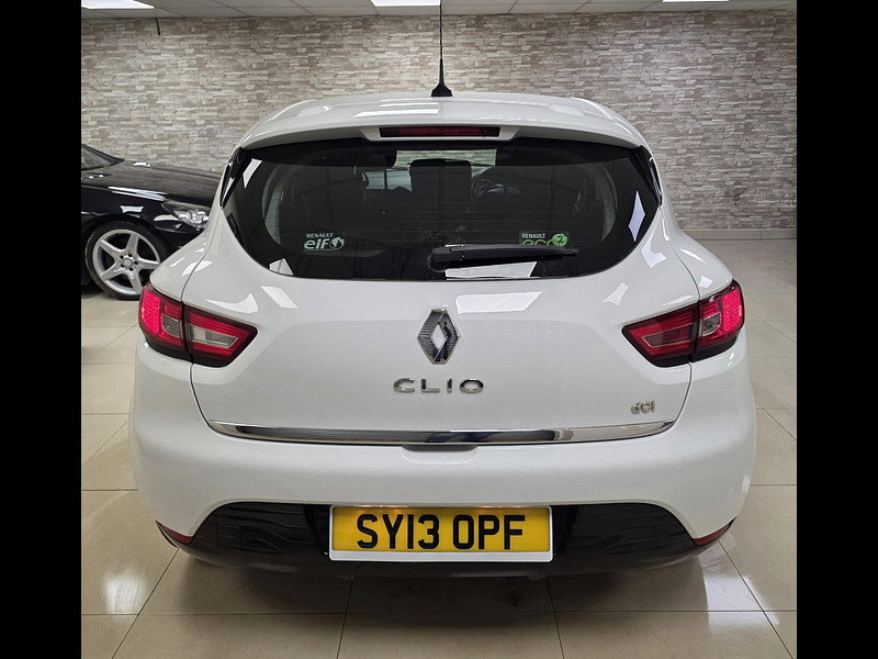 Renault Clio 1.5 dCi Dynamique MediaNav Hatchback 5dr Diesel Manual Euro 5 (s/s) (90 ps)
