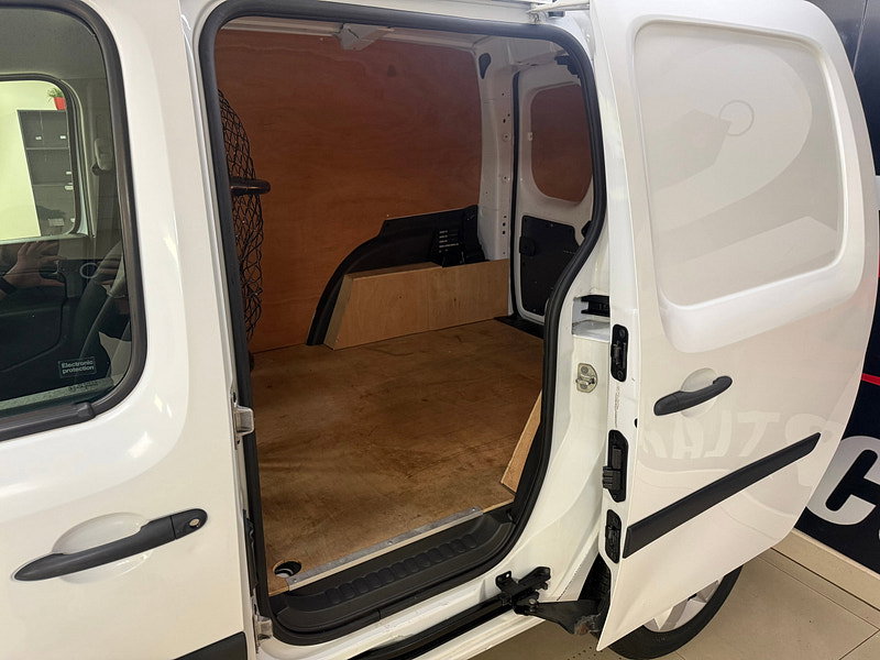 Renault Kangoo ZE 33kWh Business Panel Van 5dr Electric Auto MWB (i) (60 ps)