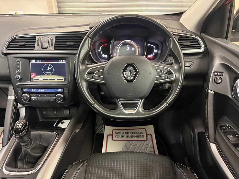 Renault Kadjar 1.2 TCe Signature Nav SUV 5dr Petrol Manual Euro 6 (s/s) (130 ps)