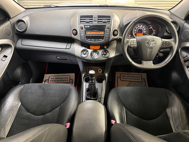 Toyota RAV4 2.2 D-4D XT-R SUV 5dr Diesel Manual 4WD Euro 5 (150 ps)