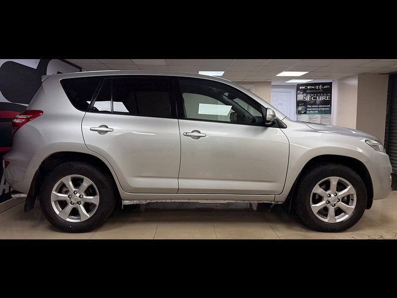 Toyota RAV4 2.2 D-4D XT-R SUV 5dr Diesel Manual 4WD Euro 5 (150 ps)