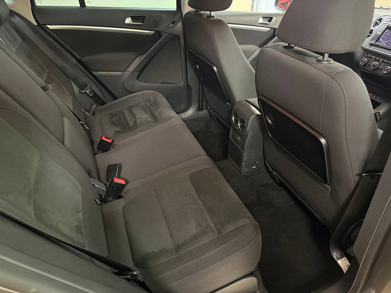 Volkswagen Tiguan 2.0 TDI BlueMotion Tech Match Edition SUV 5dr Diesel Manual 2WD Euro 6 (s/s) (150 ps)