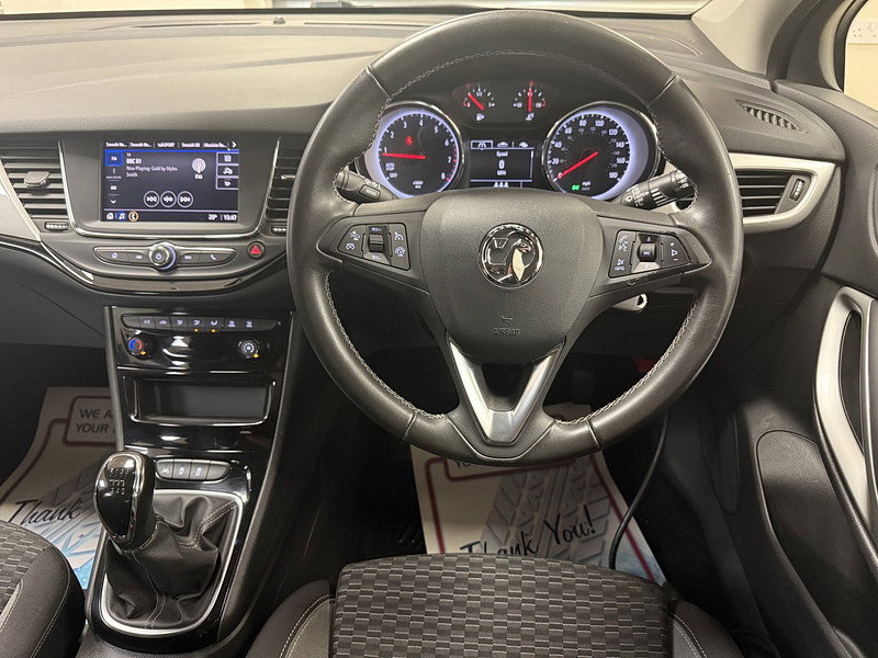 Vauxhall Astra 1.2 Turbo SRi Hatchback 5dr Petrol Manual Euro 6 (s/s) (145 ps)