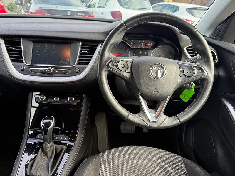 Vauxhall Grandland X 1.2 Turbo SE SUV 5dr Petrol Auto 8Spd Euro 6 (s/s) (130 ps)