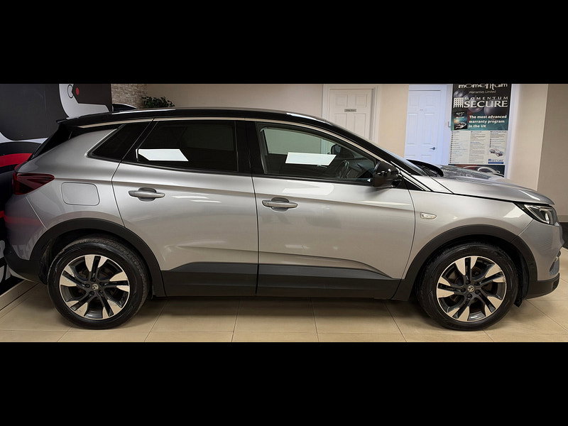 Vauxhall Grandland X 1.2 Turbo SRi Nav SUV 5dr Petrol Manual Euro 6 (s/s) (130 ps)