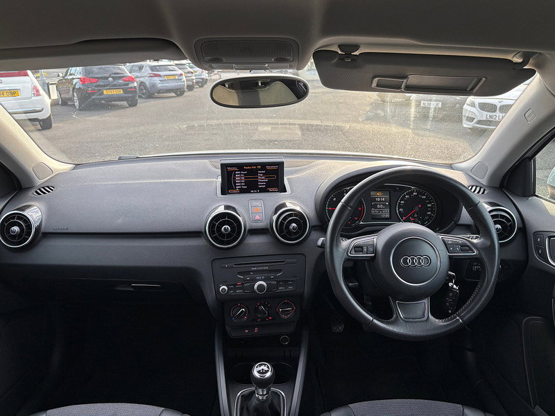 Audi A1 1.6 TDI Sport Sportback 5dr Diesel Manual Euro 5 (s/s) (105 ps)