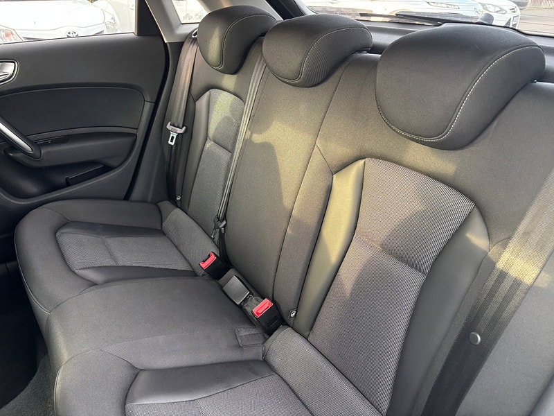 Audi A1 1.6 TDI Sport Sportback 5dr Diesel Manual Euro 5 (s/s) (105 ps)