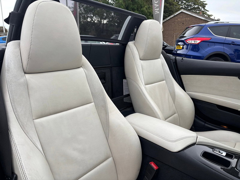 BMW Z4 2.5 23i Convertible 2dr Petrol Manual sDrive Euro 5 (204 ps)