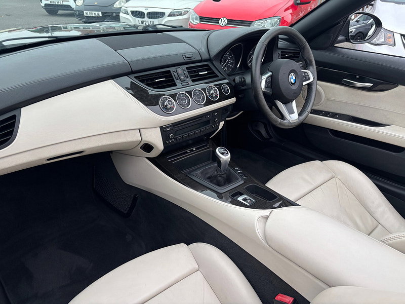 BMW Z4 2.5 23i Convertible 2dr Petrol Manual sDrive Euro 5 (204 ps)