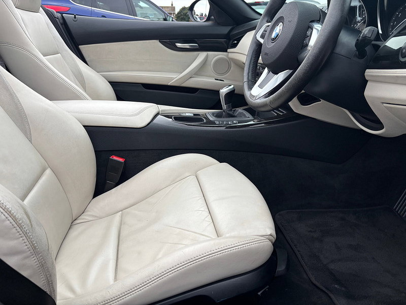 BMW Z4 2.5 23i Convertible 2dr Petrol Manual sDrive Euro 5 (204 ps)