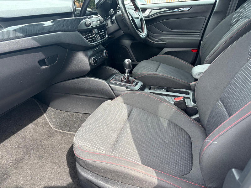 Ford Focus 1.0T EcoBoost ST-Line Hatchback 5dr Petrol Manual Euro 6 (s/s) (125 ps)