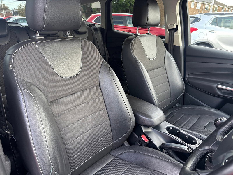 Ford Kuga 2.0 TDCi Titanium SUV 5dr Diesel Manual 2WD Euro 6 (s/s) (150 ps)