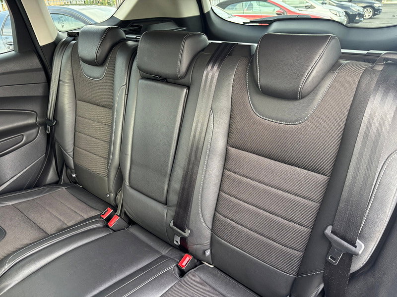 Ford Kuga 2.0 TDCi Titanium SUV 5dr Diesel Manual 2WD Euro 6 (s/s) (150 ps)