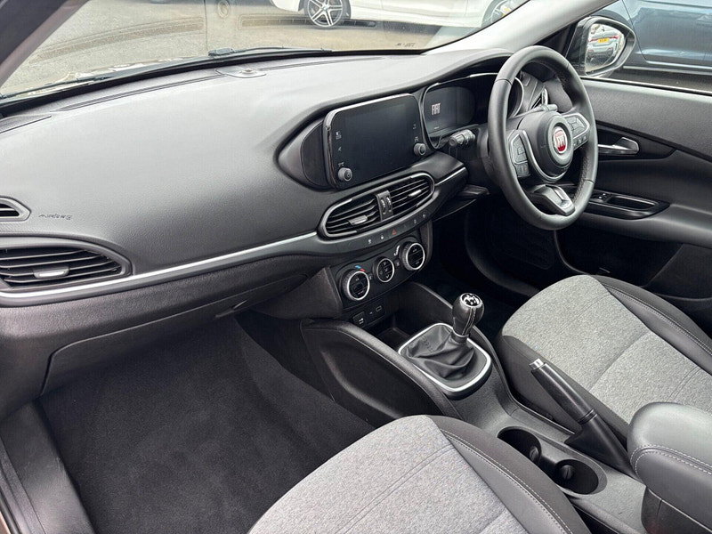 Fiat Tipo CROSS