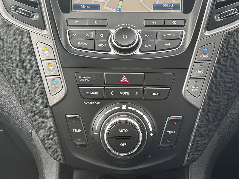 Hyundai Santa Fe 2.2 CRDi Premium SE SUV 5dr Diesel Auto 4WD Euro 5 (7 seat) (194 bhp)