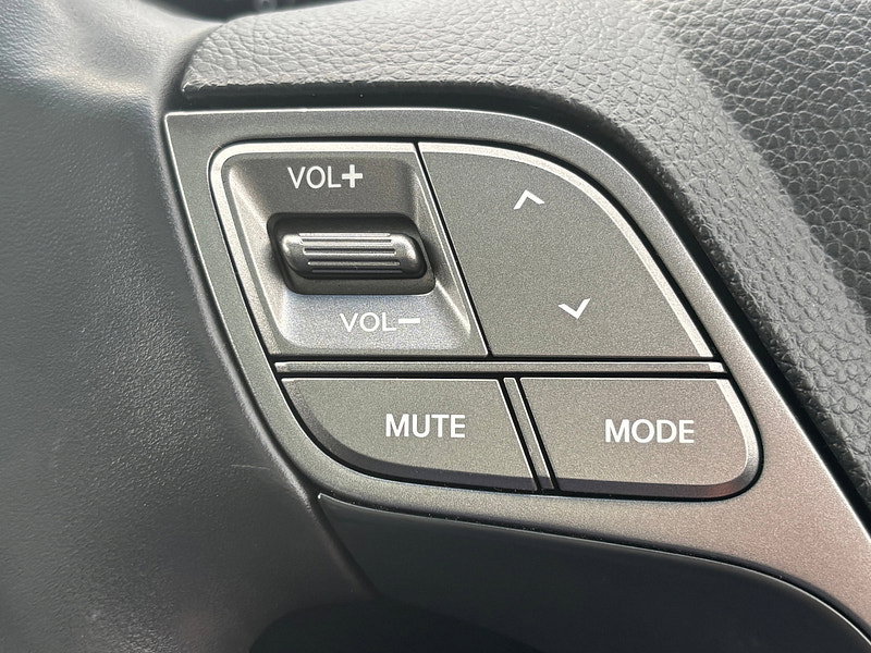 Hyundai Santa Fe 2.2 CRDi Premium SE SUV 5dr Diesel Auto 4WD Euro 5 (7 seat) (194 bhp)