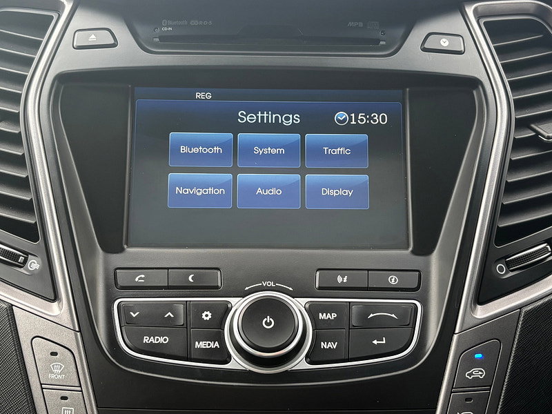 Hyundai Santa Fe 2.2 CRDi Premium SE SUV 5dr Diesel Auto 4WD Euro 5 (7 seat) (194 bhp)