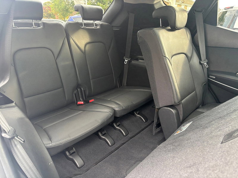 Hyundai Santa Fe 2.2 CRDi Premium SE SUV 5dr Diesel Auto 4WD Euro 5 (7 seat) (194 bhp)