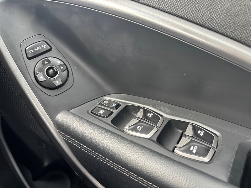 Hyundai Santa Fe 2.2 CRDi Premium SE SUV 5dr Diesel Auto 4WD Euro 5 (7 seat) (194 bhp)