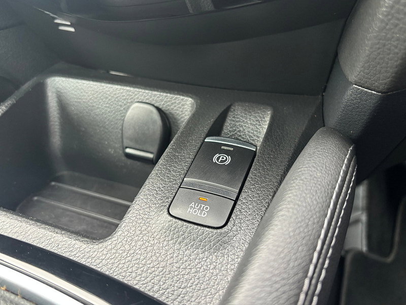 Nissan Qashqai 1.5 dCi N-Connecta SUV 5dr Diesel Manual Euro 6 (s/s) (115 ps)