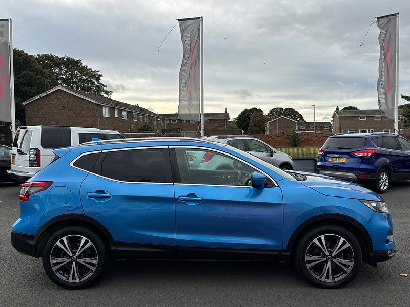 Nissan Qashqai 1.5 dCi N-Connecta SUV 5dr Diesel Manual Euro 6 (s/s) (115 ps)