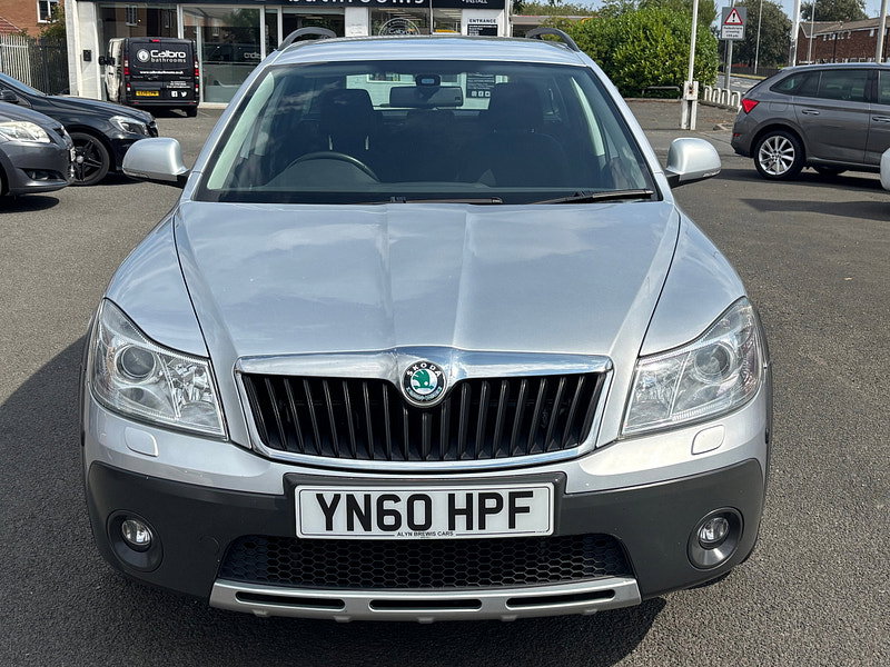 Skoda Octavia 2.0 TDI Scout Estate 5dr Diesel Manual 4WD Euro 5 (140 ps)