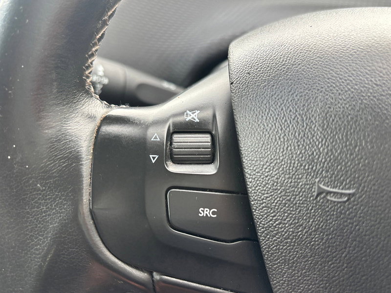 Peugeot 2008 1.6 e-HDi Allure SUV 5dr Diesel Manual Euro 5 (s/s) (115 ps)