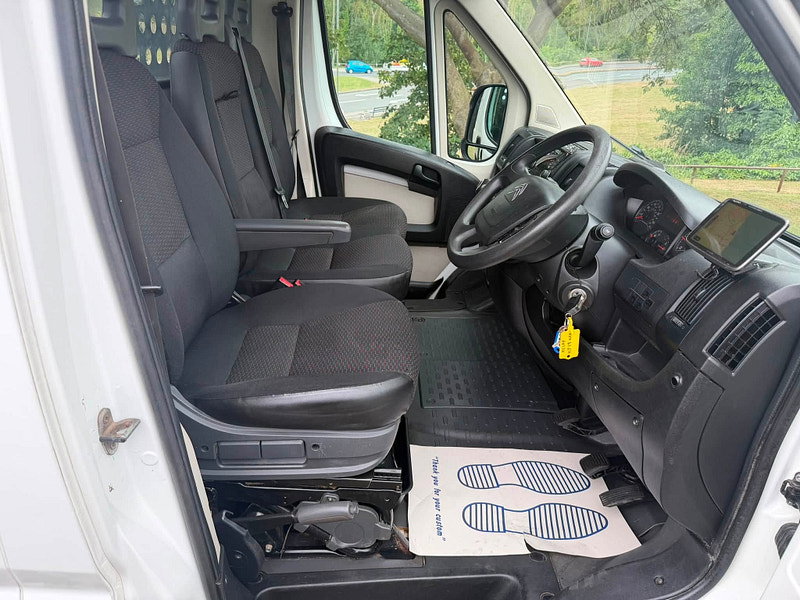Citroen Relay 2.0 BlueHDi 35 Plus Ready To Run Dropside 2dr Diesel Manual L3 Euro 6 (160 ps)
