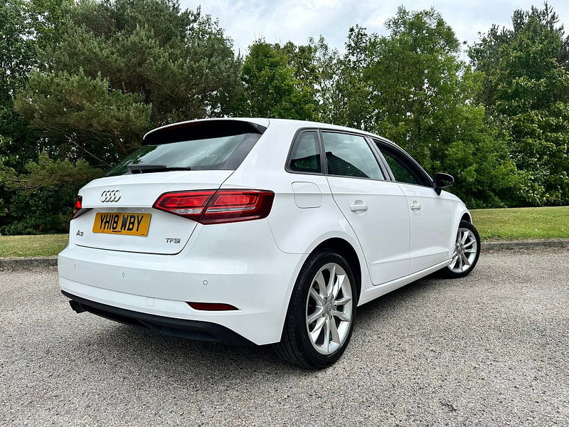 Audi A3 1.5 TFSI CoD SE Technik Sportback 5dr Petrol Manual Euro 6 (s/s) (150 ps)