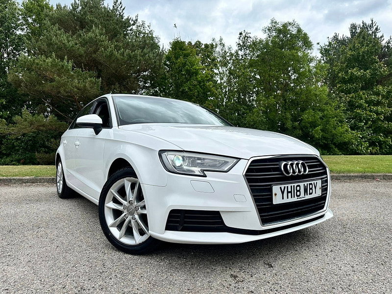 Audi A3 1.5 TFSI CoD SE Technik Sportback 5dr Petrol Manual Euro 6 (s/s) (150 ps)