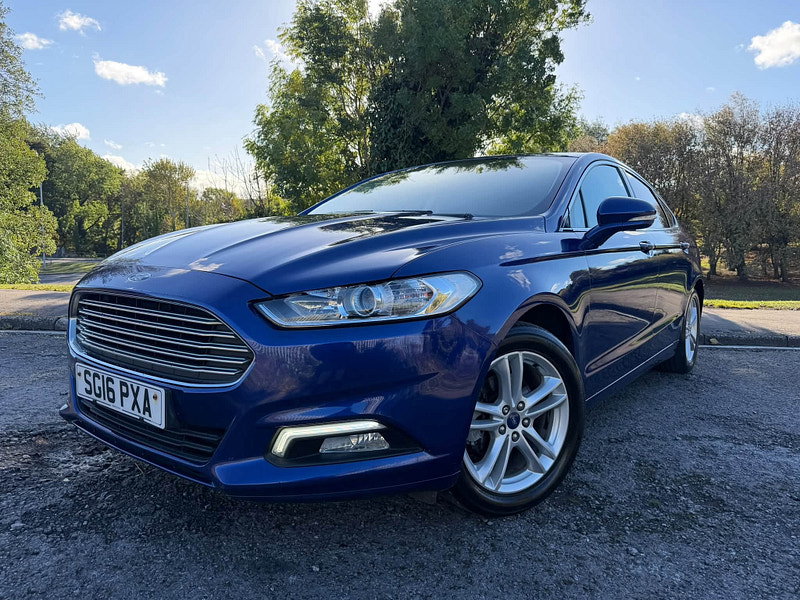 Ford Mondeo 2.0 TDCi Zetec Hatchback 5dr Diesel Manual Euro 6 (s/s) (150 ps)