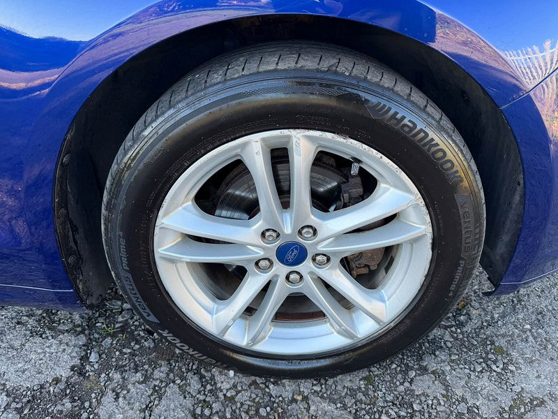 Ford Mondeo 2.0 TDCi Zetec Hatchback 5dr Diesel Manual Euro 6 (s/s) (150 ps)