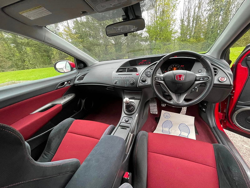 Honda Civic 2.0 i-VTEC Type R GT Hatchback 3dr Petrol Manual (215 g/km, 197 bhp)