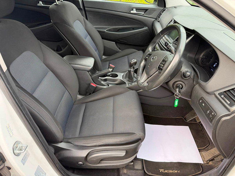 Hyundai Tucson 1.7 CRDi Blue Drive SE Nav SUV 5dr Diesel Manual Euro 6 (s/s) (116 ps)