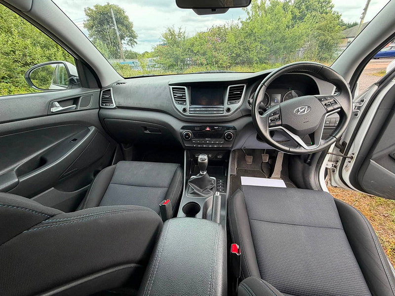 Hyundai Tucson 1.7 CRDi Blue Drive SE Nav SUV 5dr Diesel Manual Euro 6 (s/s) (116 ps)