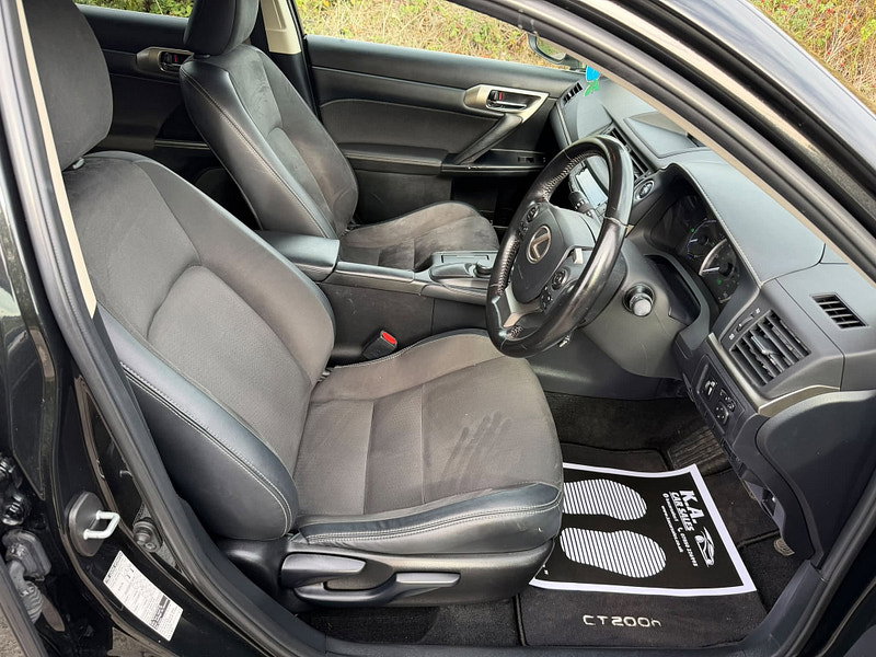 Lexus CT 1.8 200h Hatchback 5dr Petrol Hybrid E-CVT Euro 6 (s/s) (136 ps)